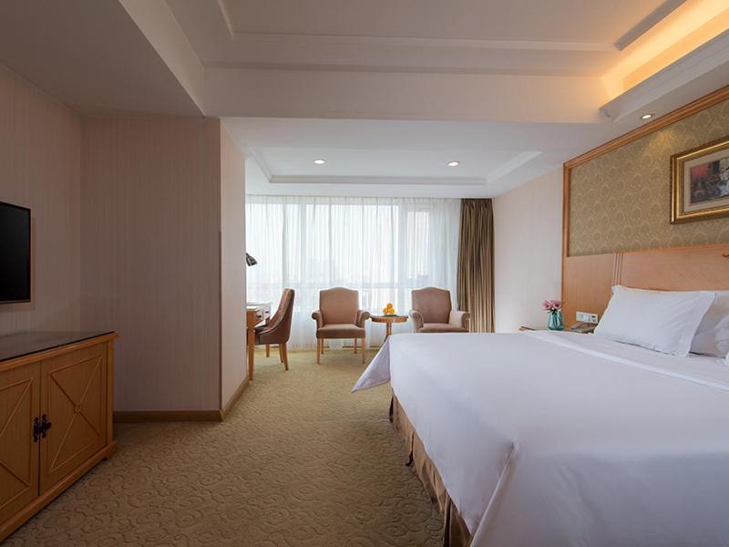 Vienna International Hotel Shenyang Railway Station Kültér fotó